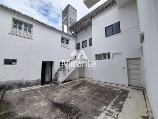 Casa Para Vender no bairro Centro em Feira De Santana