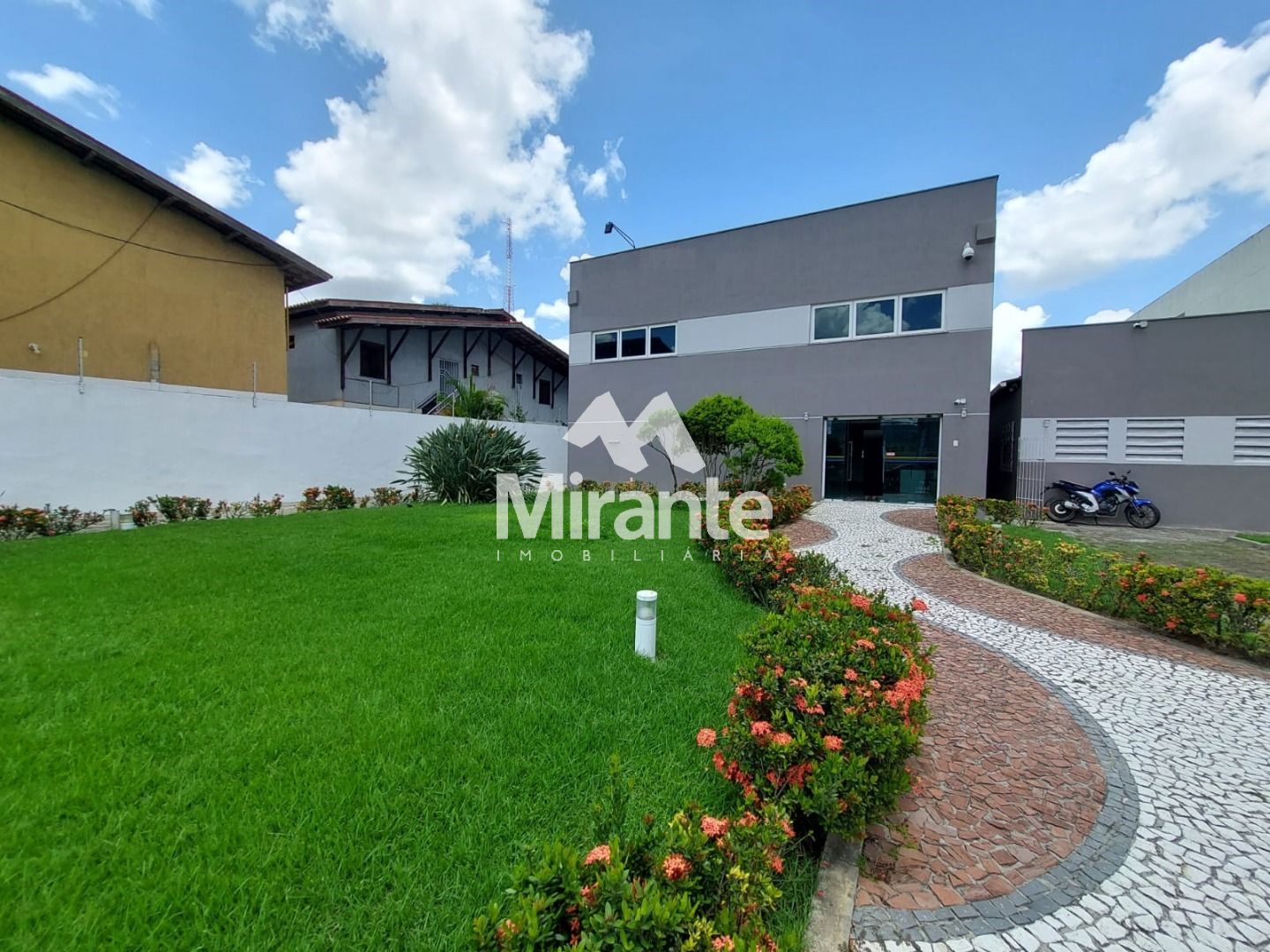 Loja Para Vender no bairro Centro em Feira De Santana