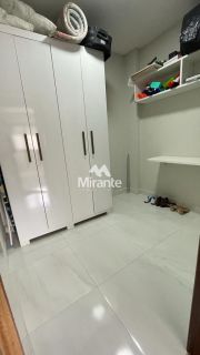 Apartamento Para Vender com 4 quartos no bairro Ponto Central em Feira De Santana