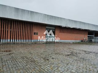 Galpão / Depósito / Armazém Para Alugar no bairro Km 12 em Feira De Santana