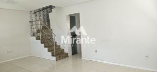 Casa Para Vender com 2 quartos sendo 1 suítes no bairro Conceição em Feira De Santana