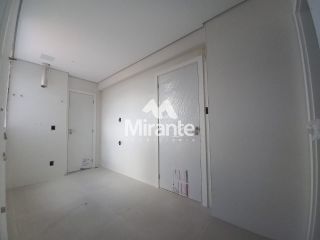 Apartamento Para Vender com 3 quartos sendo 3 suítes no bairro Santa Mônica em Feira De Santana
