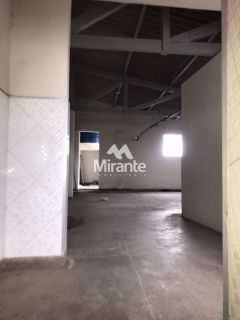 Prédio / Edifício Inteiro Comercial Para Vender no bairro Centro em Feira De Santana