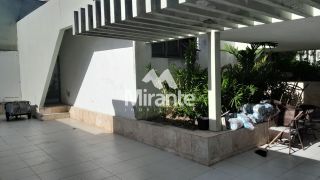 Casa Para Vender com 4 quartos sendo 3 suítes no bairro Santa Mônica em Feira De Santana
