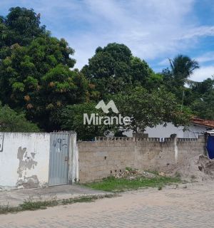 Lote / Terreno de Bairro Para Vender no bairro Sim em Feira De Santana