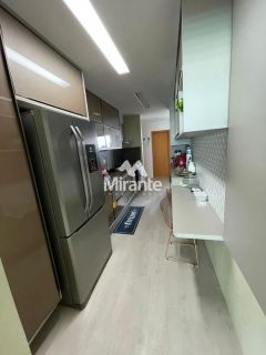 Apartamento Mobiliado Para Vender com 3 quartos sendo 3 suítes no bairro Santa Mônica em Feira De Santana