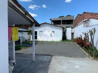 Casa Para Vender com 3 quartos no bairro Jardim Cruzeiro em Feira De Santana