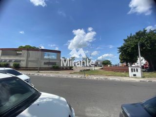 Lote / Terreno de Bairro Para Vender no bairro Centro em Feira De Santana