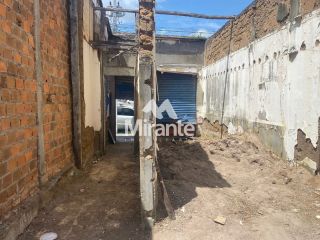 Lote / Terreno de Bairro Para Vender no bairro Centro em Feira De Santana