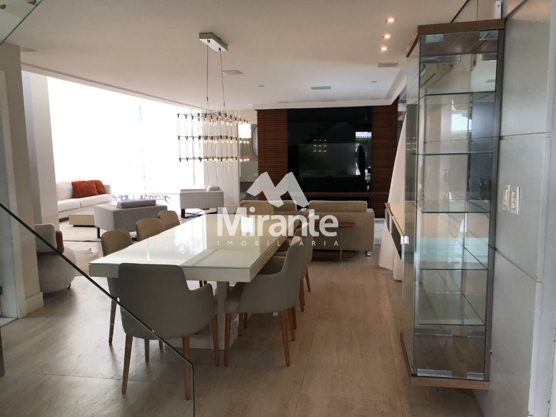 Casa de Condomínio Mobiliada Para Vender com 4 quartos sendo  4 suítes no bairro Sim em Feira De Santana