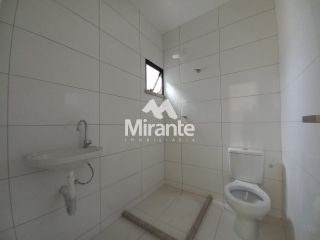 Casa de Condomínio Para Vender com 2 quartos sendo 1 suítes no bairro Chaparral em Feira De Santana