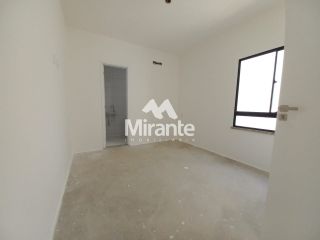 Casa de Condomínio Para Vender com 2 quartos sendo 1 suítes no bairro Chaparral em Feira De Santana