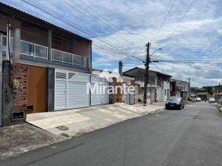Casa Para Vender com 3 quartos sendo 1 suítes no bairro Tomba em Feira De Santana