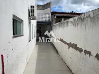Casa Para Vender com 3 quartos sendo 1 suítes no bairro Tomba em Feira De Santana