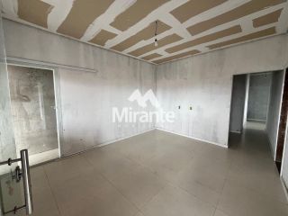 Casa Para Vender com 3 quartos sendo 1 suítes no bairro Tomba em Feira De Santana