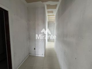Casa Para Vender com 3 quartos sendo 1 suítes no bairro Tomba em Feira De Santana
