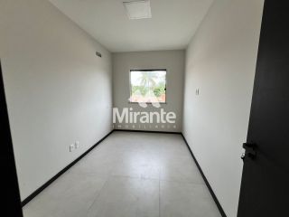 Casa Para Vender com 3 quartos sendo 1 suítes no bairro Sim em Feira De Santana