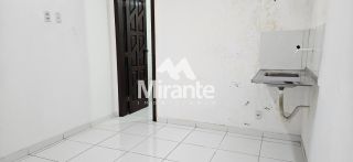 Casa Comercial Para Alugar no bairro Santa Mônica em Feira De Santana