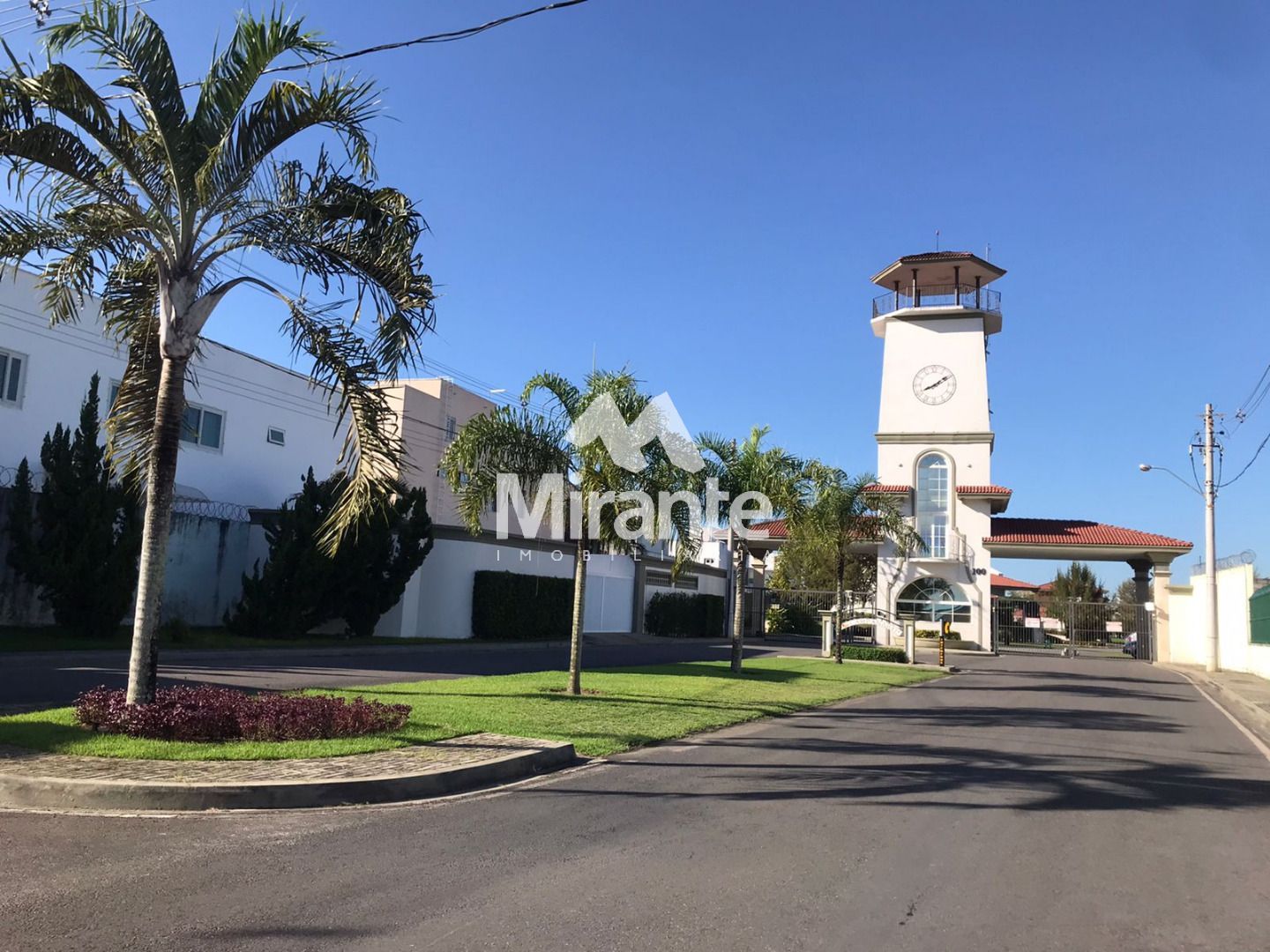 Lote / Terreno de Condomínio Para Vender no bairro Sim em Feira De Santana