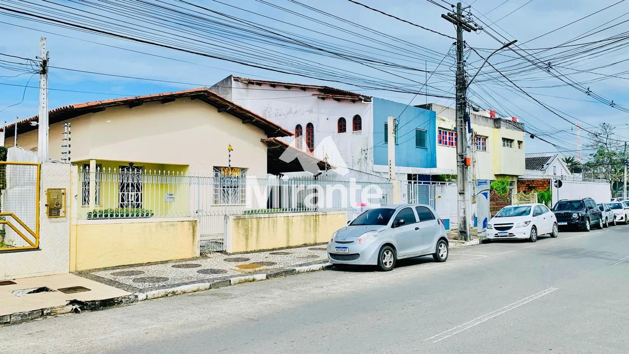 Casa Para Alugar com 3 quartos sendo 1 suítes no bairro Kalilândia em Feira De Santana