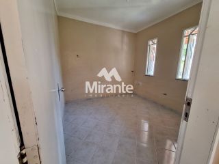 Casa Para Vender com 3 quartos sendo 1 suítes no bairro Lagoa Salgada em Feira De Santana