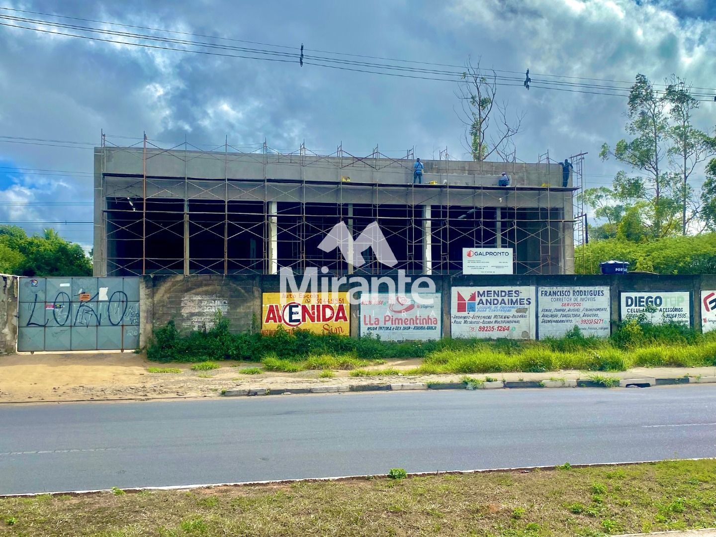 Loja Para Alugar no bairro Sim em Feira De Santana