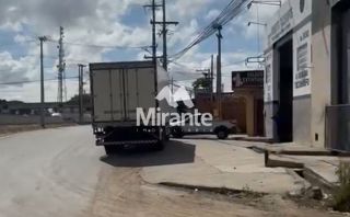 Galpão / Depósito / Armazém Para Alugar no bairro Baraúna em Feira De Santana