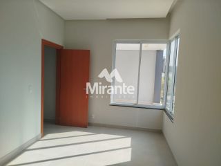 Casa de Condomínio Para Vender com 3 quartos sendo 1 suítes no bairro Nova Esperança em Feira De Santana