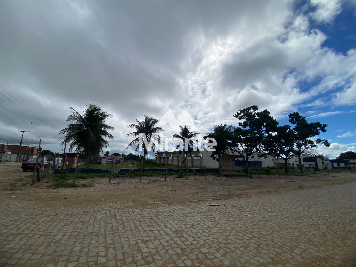 Lote / Terreno Comercial Para Vender no bairro Tomba em Feira De Santana