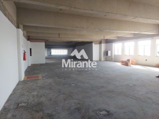 Imóvel Comercial Para Alugar no bairro Centro em Feira De Santana