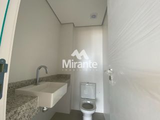 Apartamento Para Vender com 3 quartos sendo 3 suítes no bairro Santa Mônica em Feira De Santana