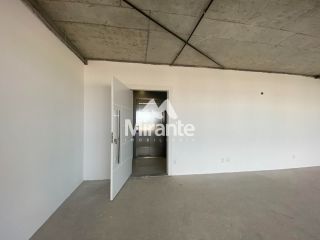 Apartamento Para Vender com 3 quartos sendo 3 suítes no bairro Santa Mônica em Feira De Santana
