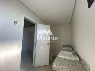 Apartamento Para Vender com 3 quartos sendo 3 suítes no bairro Santa Mônica em Feira De Santana