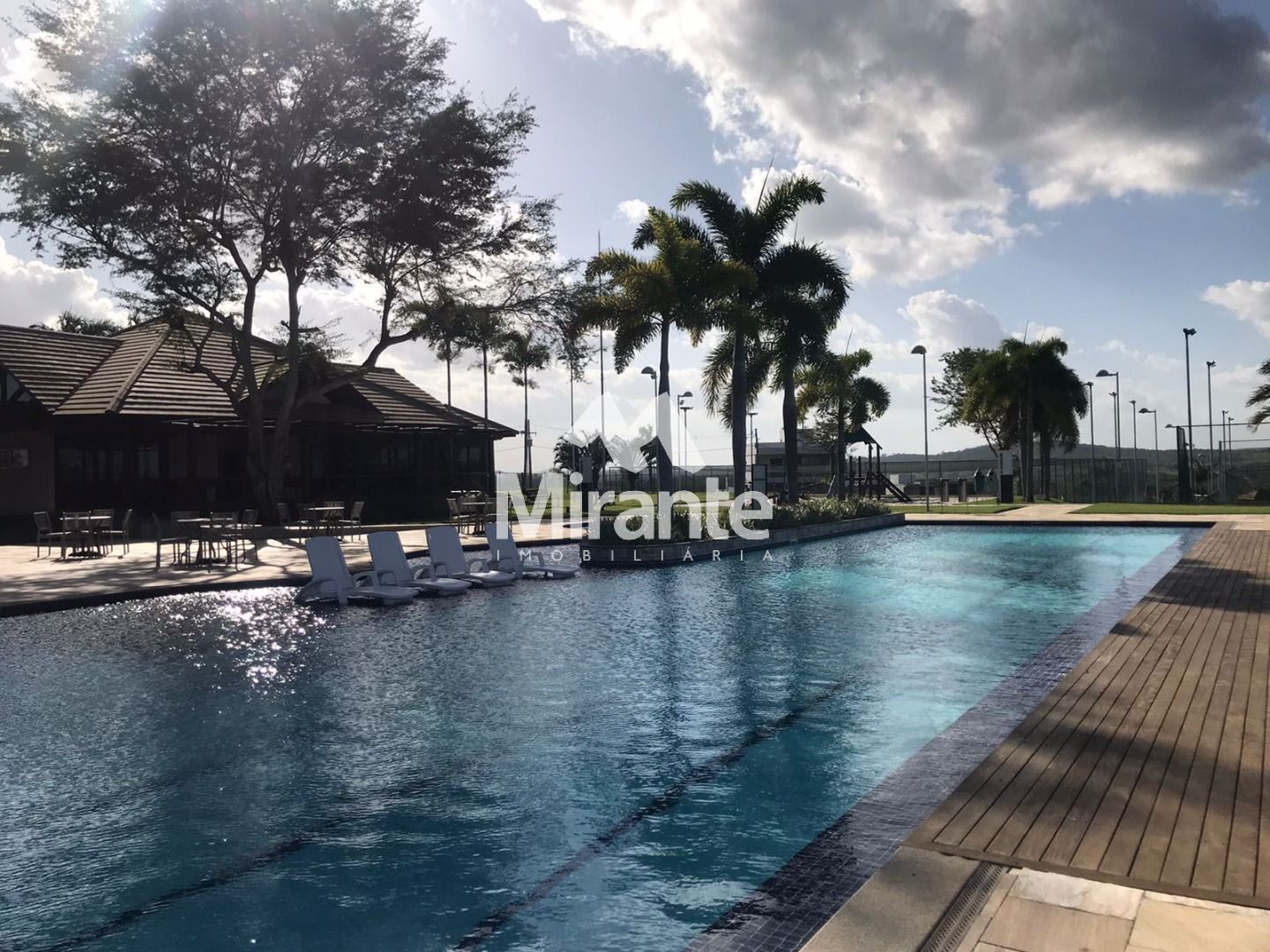 Lote / Terreno de Condomínio Para Vender no bairro Km 430 em Feira De Santana