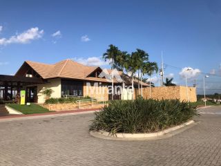 Lote / Terreno de Condomínio Para Vender no bairro Km 430 em Feira De Santana