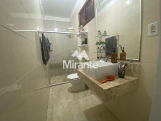 Casa Para Vender com 3 quartos sendo 2 suítes no bairro Centro em Conceição Do Jacuípe
