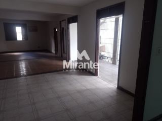 Casa Para Alugar com 2 quartos sendo 1 suítes no bairro Kalilândia em Feira De Santana
