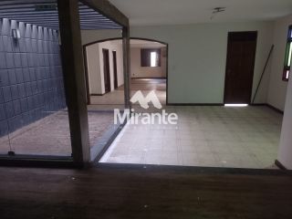 Casa Para Alugar com 2 quartos sendo 1 suítes no bairro Kalilândia em Feira De Santana