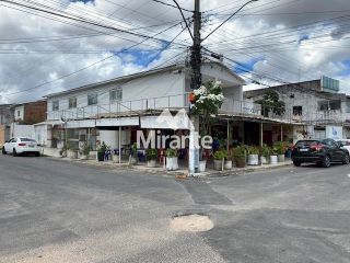 Prédio / Edifício Inteiro Comercial Para Vender no bairro Ponto Central em Feira De Santana
