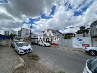 Prédio / Edifício Inteiro Comercial Para Vender no bairro Ponto Central em Feira De Santana