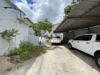 Prédio / Edifício Inteiro Comercial Para Vender no bairro Ponto Central em Feira De Santana