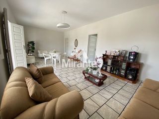 Prédio / Edifício Inteiro Comercial Para Vender no bairro Ponto Central em Feira De Santana