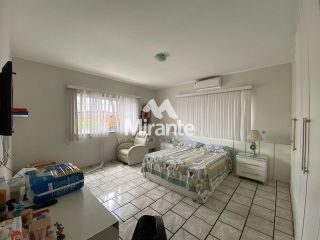 Prédio / Edifício Inteiro Comercial Para Vender no bairro Ponto Central em Feira De Santana