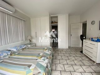 Prédio / Edifício Inteiro Comercial Para Vender no bairro Ponto Central em Feira De Santana