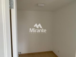 Apartamento Para Alugar com 3 quartos sendo 1 suítes no bairro Santa Mônica em Feira De Santana