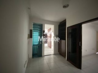 Casa Para Vender no bairro Centro em Feira De Santana