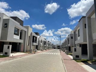 Casa de Condomínio Para Vender com 4 quartos sendo 2 suítes no bairro Lagoa Salgada em Feira De Santana