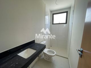 Casa de Condomínio Para Vender com 4 quartos sendo 2 suítes no bairro Lagoa Salgada em Feira De Santana