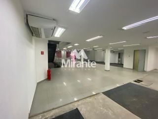 Prédio / Edifício Inteiro Comercial Para Alugar no bairro São João em Feira De Santana