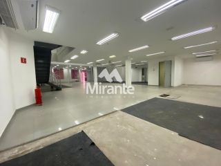 Prédio / Edifício Inteiro Comercial Para Alugar no bairro São João em Feira De Santana